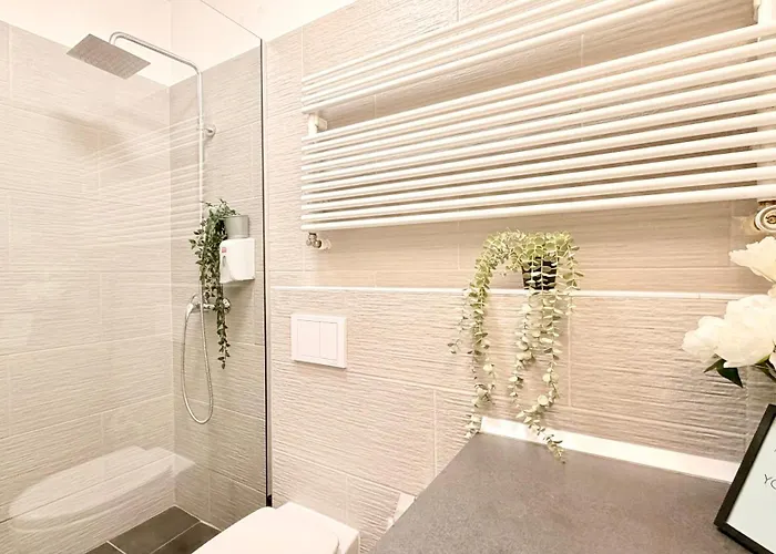 Apartment Read About It - Stylish *