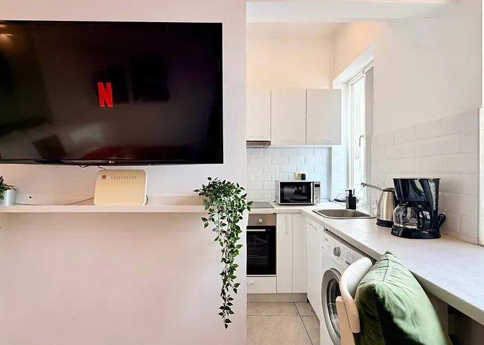 Read About It - Stylish *