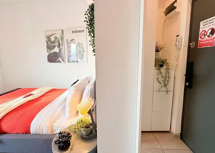 Read About It - Stylish