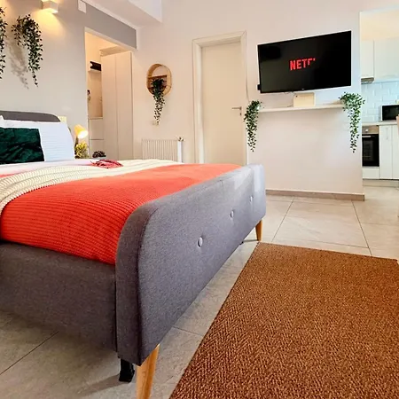 Read About It - Stylish Apartment Bukarest