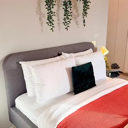 Apartment Read About It - Stylish Bukarest