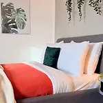 Apartman Read About It - Stylish