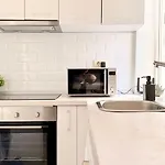 Read About It - Stylish Apartman *